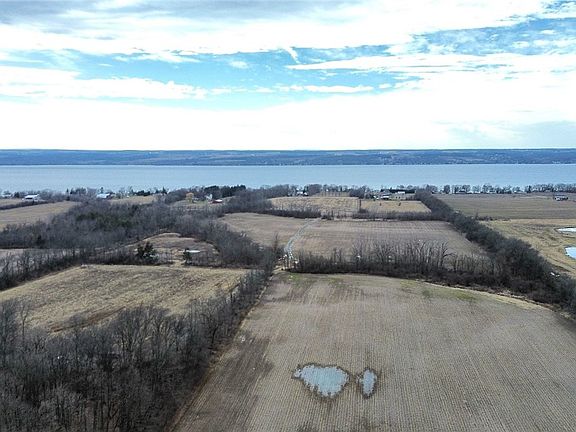 3rd image of E Lake Rd