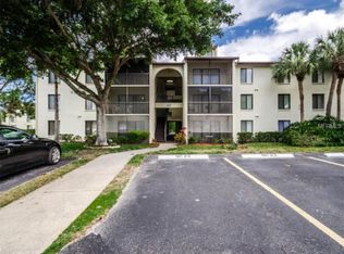 2655 Pine Ridge Way N APT D1, Palm Harbor, FL 34684