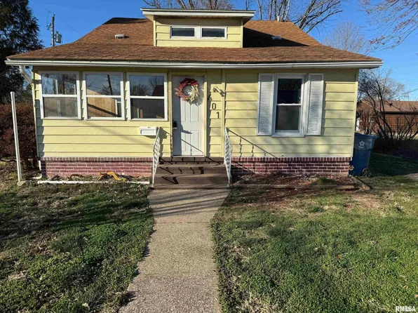 401 E Reed St, Benton, IL 62812