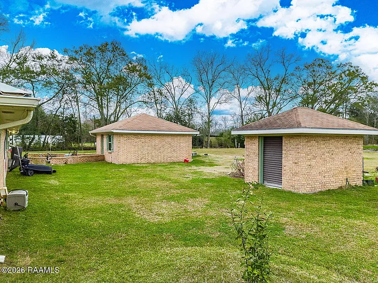 1055 Eddie Ray Rd — Photo 24