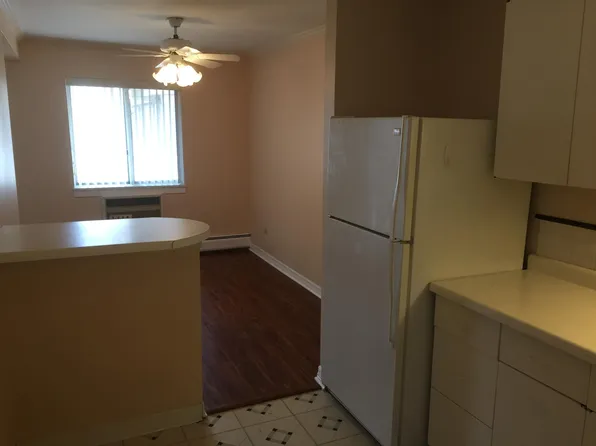 (undisclosed Address), Buffalo Grove, IL 60089