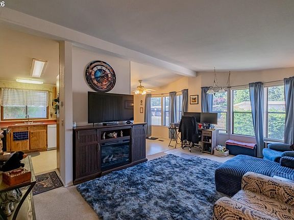 4th image of 4915 Swegle Rd NE Unit 13