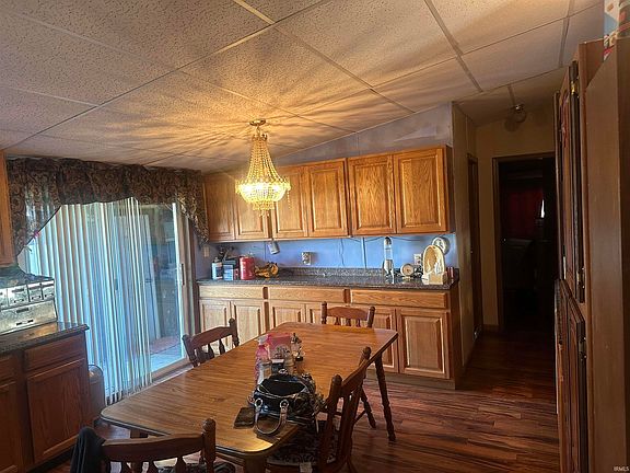 4th image of 701 W Egypt Hill Dr