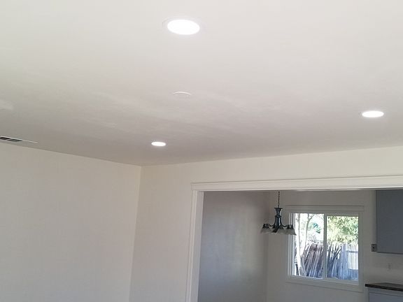 Living room-10 yr lights