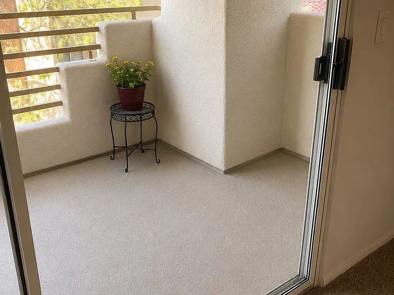 1900 Mountain Hills Ct — Photo 15