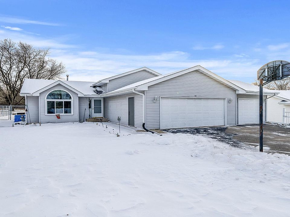 1st image of 3111 Bannister Dr