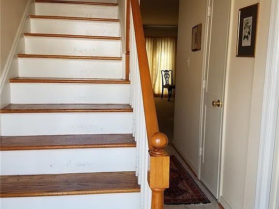 2nd image of 703 W Hamilton St #C