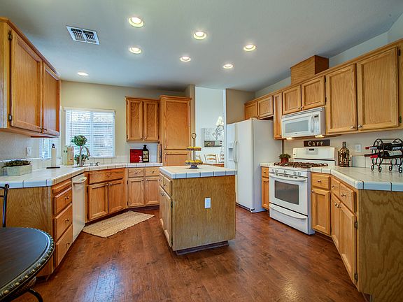 5th image of 5423 Casa Grande Ave