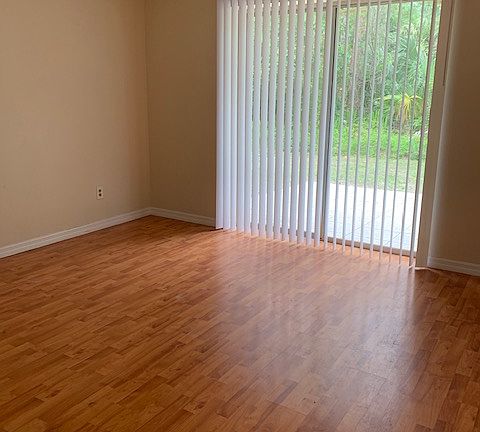 5th image of 925 SE 24th Ave