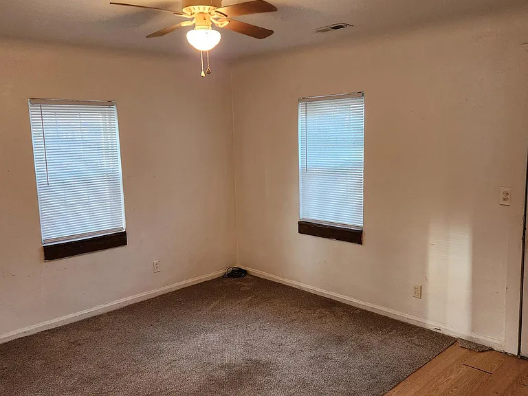 5455 Hanley Blvd — Photo 8