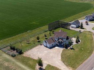 406 E Meadow Lark Dr, Lethbridge County, AB T1J 5R8