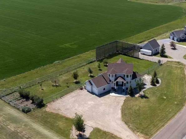 406 E Meadow Lark Dr, Lethbridge County, AB T1J 5R8