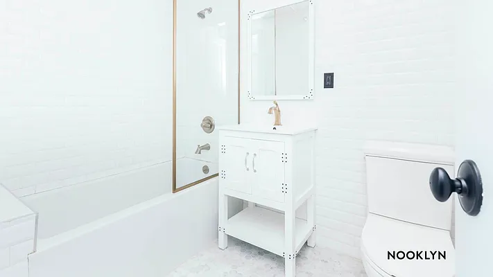 Rented by Nooklyn NYC LLC | media 4