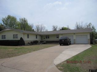 1821 E Oak Ave, Enid, OK 73701