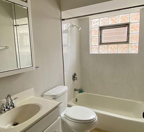 4th image of 3874 Ruby St APT 1W
