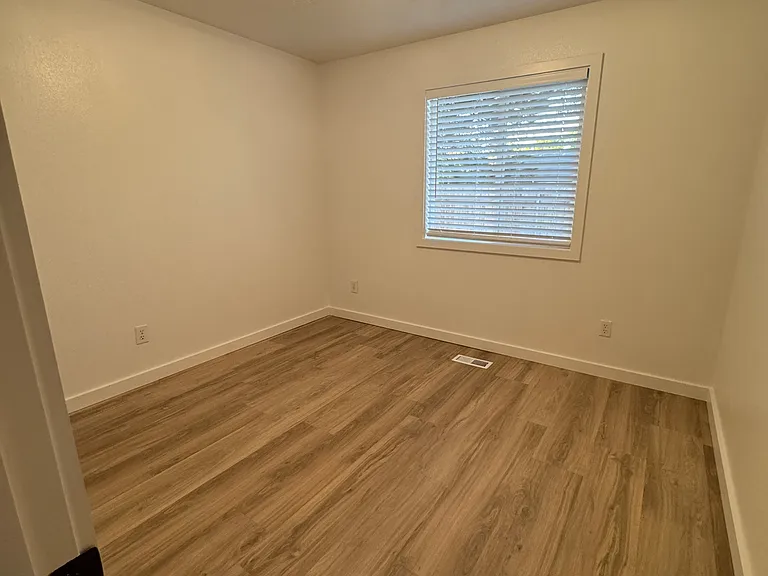 13332 W Broadleaf Ct — Photo 13