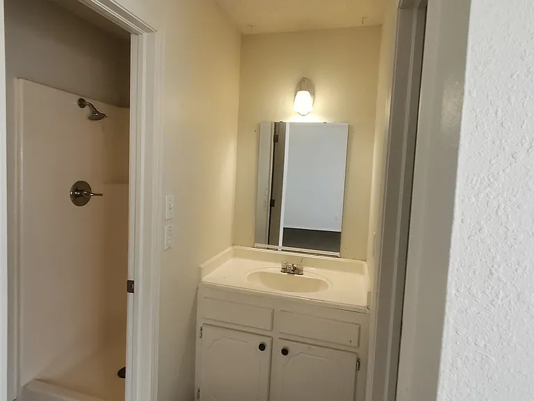 1605 Bluejay Ln — Photo 12