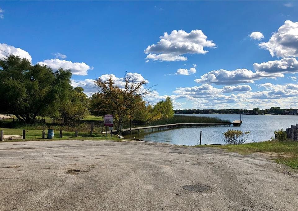 1st image of 1832 Pelican Dr N