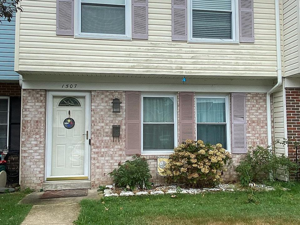 1st image of 1507 Charlestown Dr