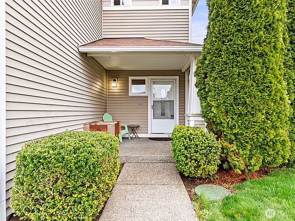 2nd image of 10024 Cole Court SE