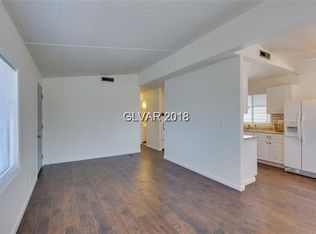 4605 Royal Ridge Ln, Las Vegas, NV 89103