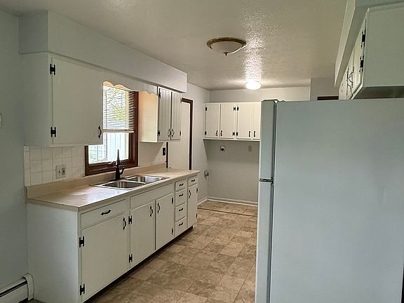 2nd image of 9669 W Ridge Rd