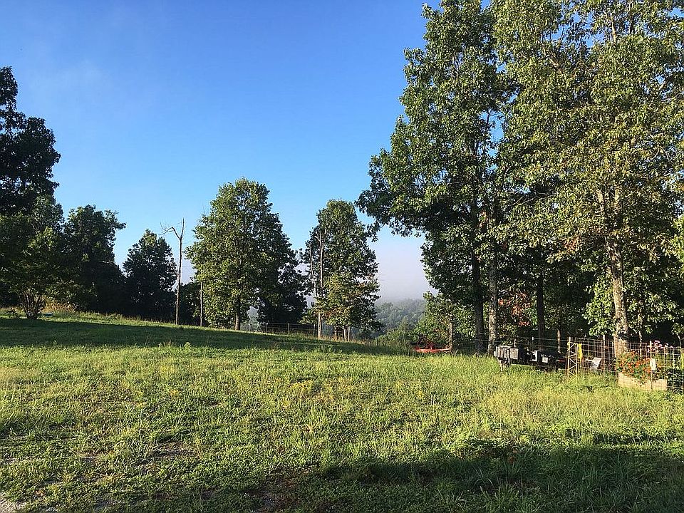 2nd image of 2360 Havenwood Rd
