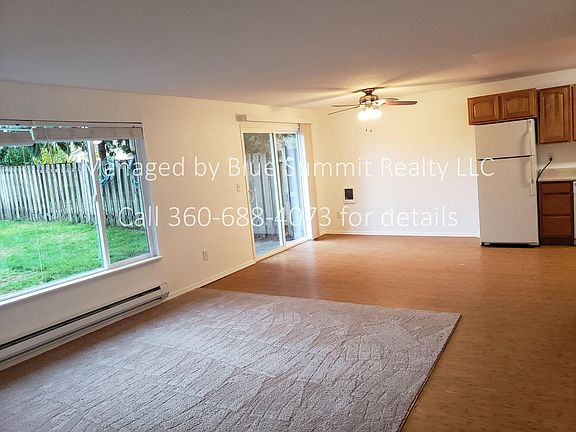 3rd image of 1508 Yonkers Dr SE #A