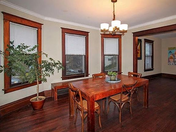 4th image of 705 W 3rd St