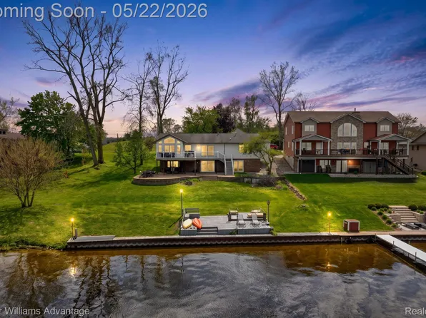 13980 Grandpoint Cir, Cement City, MI 49233