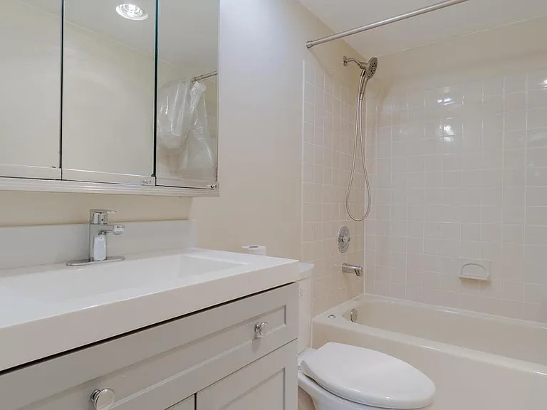 805 N Howard St #438 — Photo 18