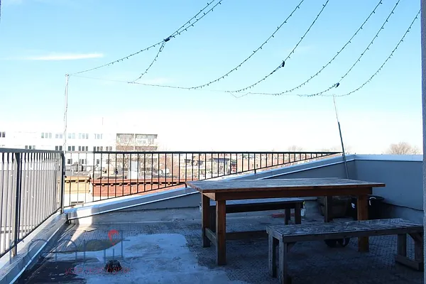 Rented by Rennit Inc. | media 8