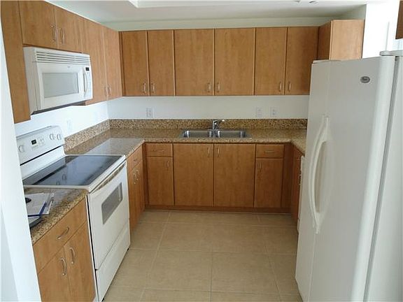 2nd image of 1451 S Miami Ave #!)