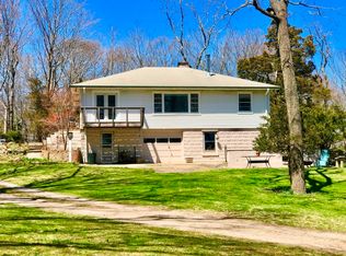 21800 Main Rd, Cutchogue, NY 11935