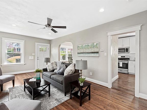 5th image of 1611 Hunter Ave