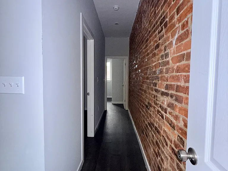 2113 S 15th St #1 — Photo 10