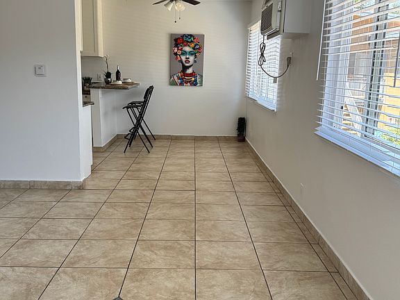 4th image of 14381 Valerio St #6