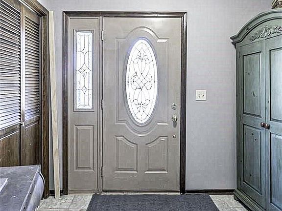 4th image of 2631 Greene Ave