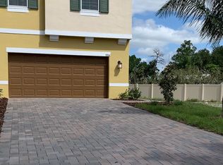 9956 Red Eagle Dr, Orlando, FL 32825