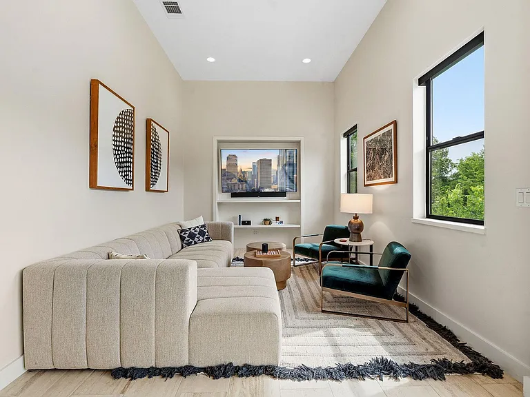 3605 Robbins Rd — Photo 14
