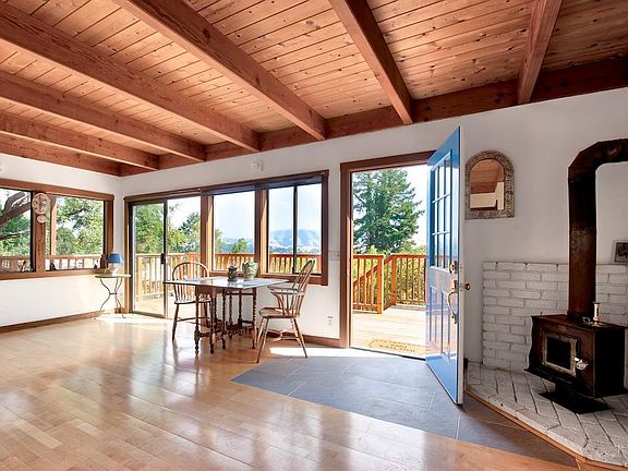 3rd image of 33 Portola Avenue