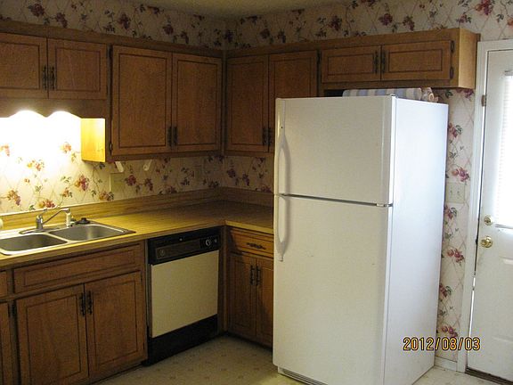 3rd image of 5739 Worchester Dr