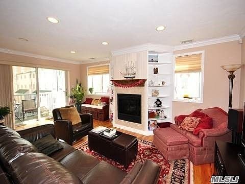 3rd image of 458 Oceanfront #208