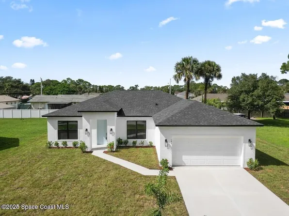 2249 Iowa St NE, Melbourne, FL 32904