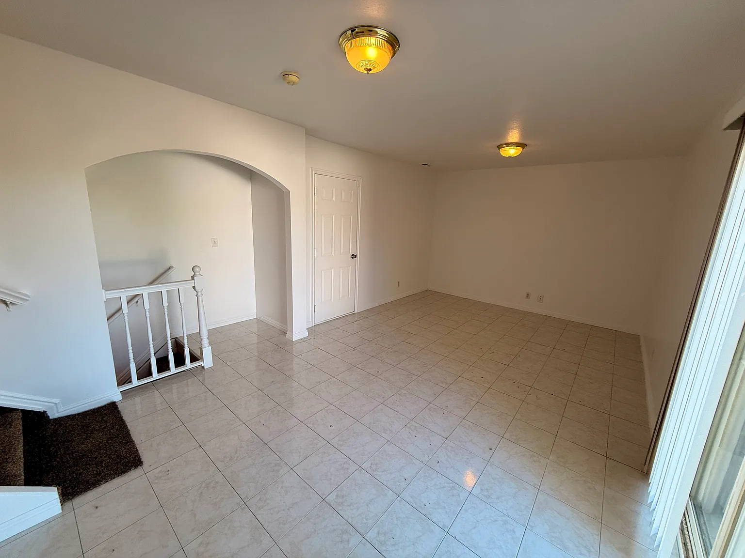 4 bed, 1713 sqft, $1,995 — Photo 4