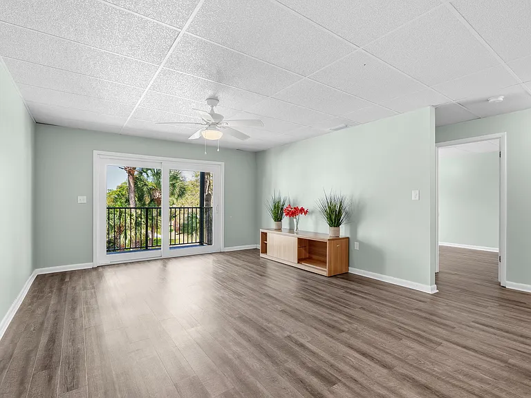 316 Cherry St #100 — Photo 6