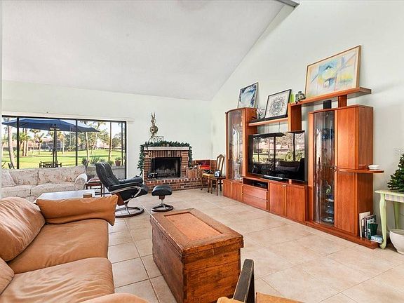 5th image of 5905 La Vista Ln