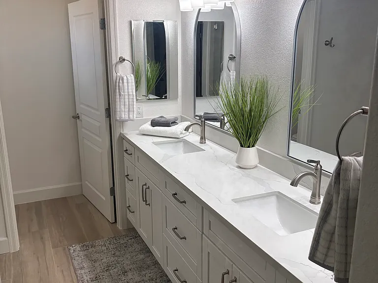 123 N Washington St #27 — Photo 6