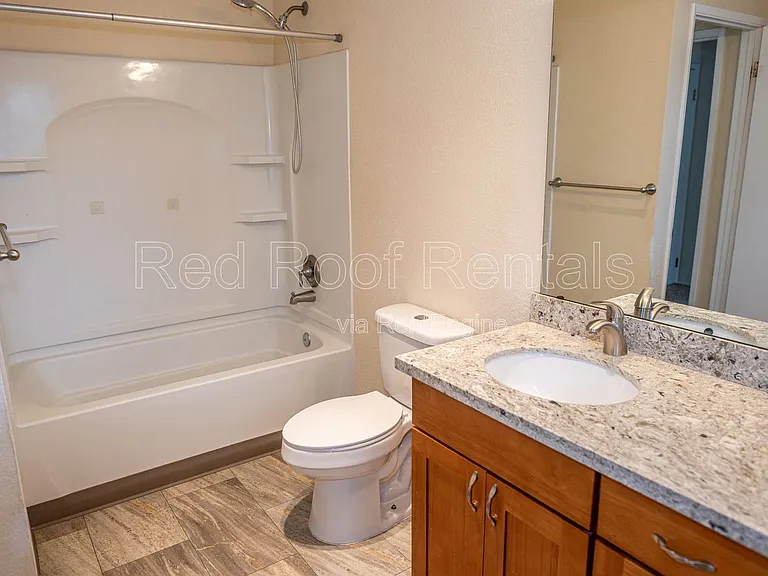 9620 Maple Ave SW — Photo 36