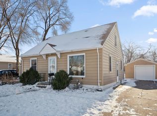 1946 Nortonia Ave, Saint Paul, MN 55119